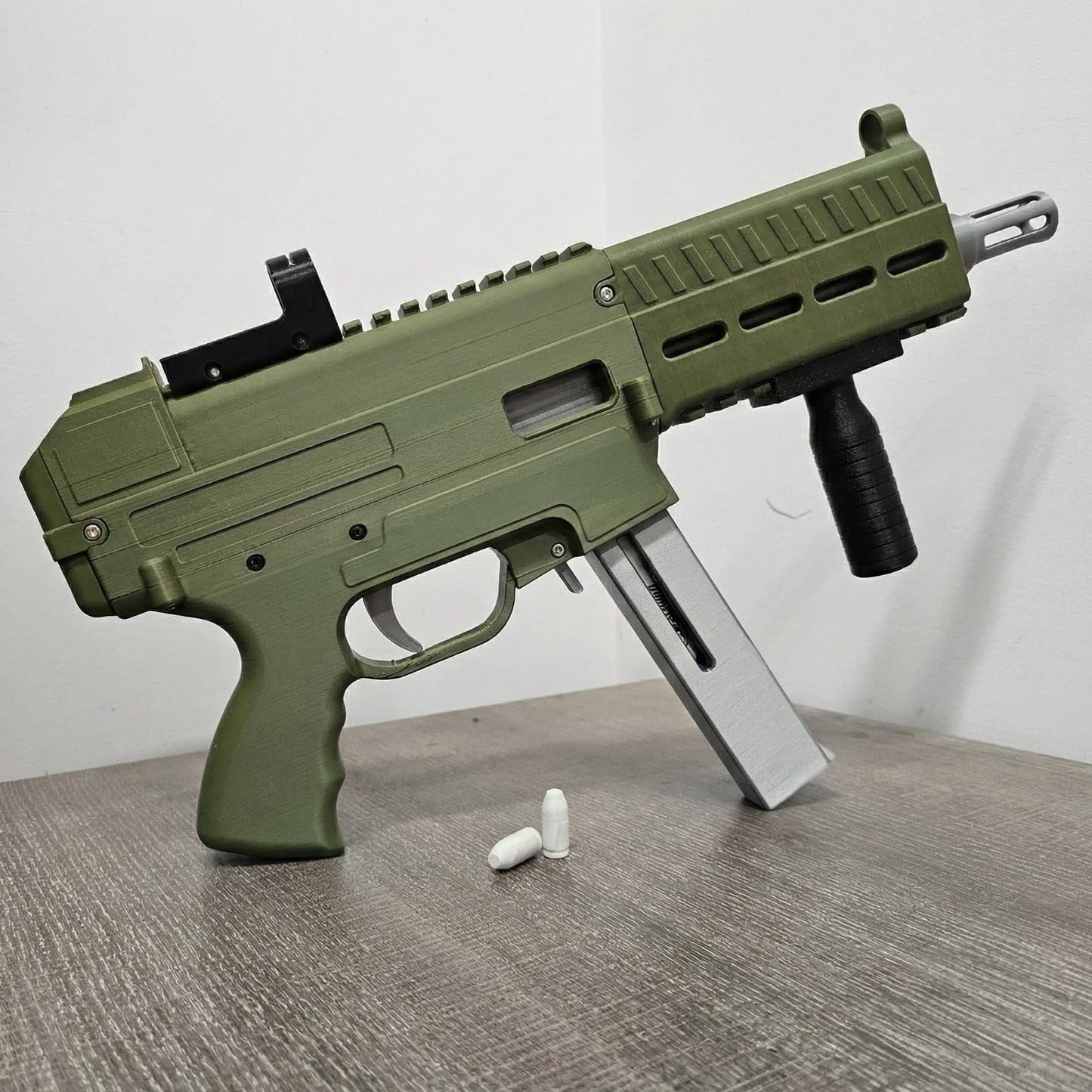 UMP45 - Realistic  Replica ( TOY )